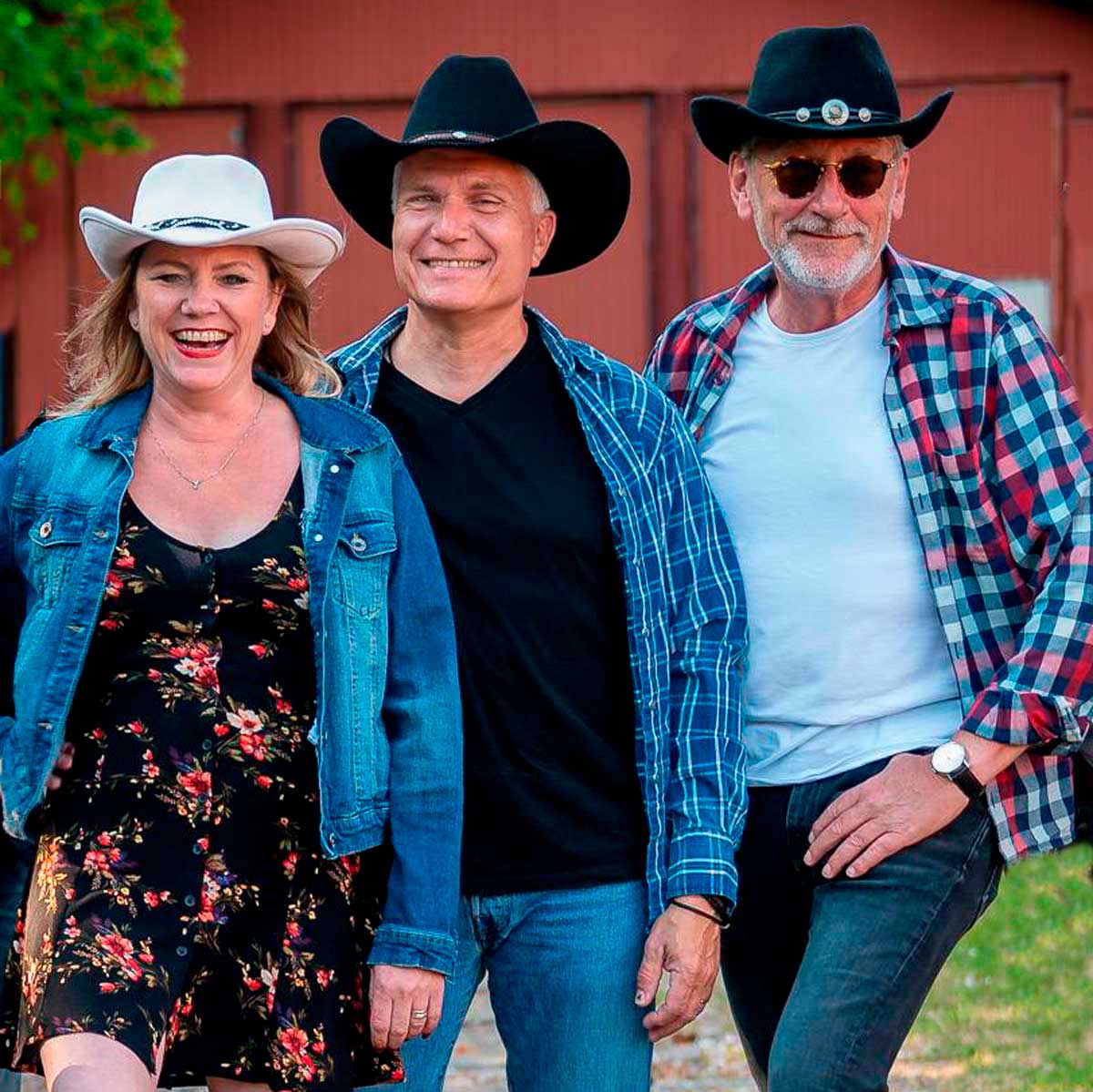 hovik-1200×1200 HOVIK