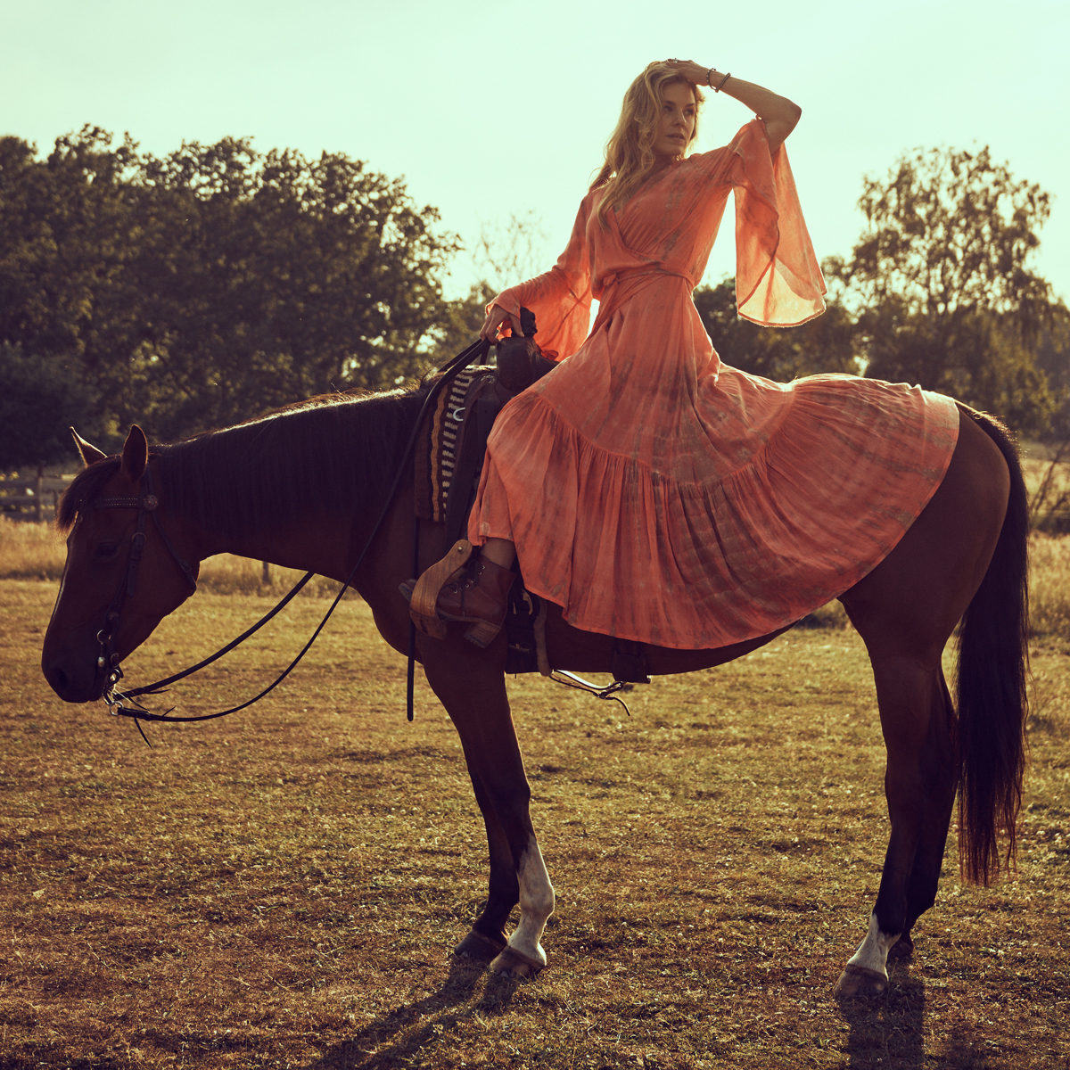 Emelie-1200×1200 Emelie Torstensson